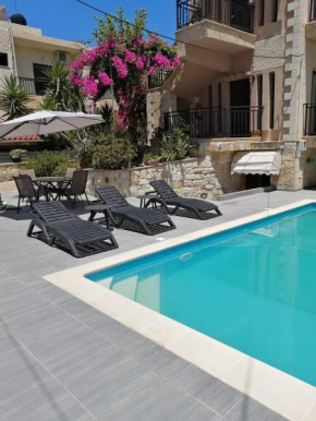 Iliana Apartments